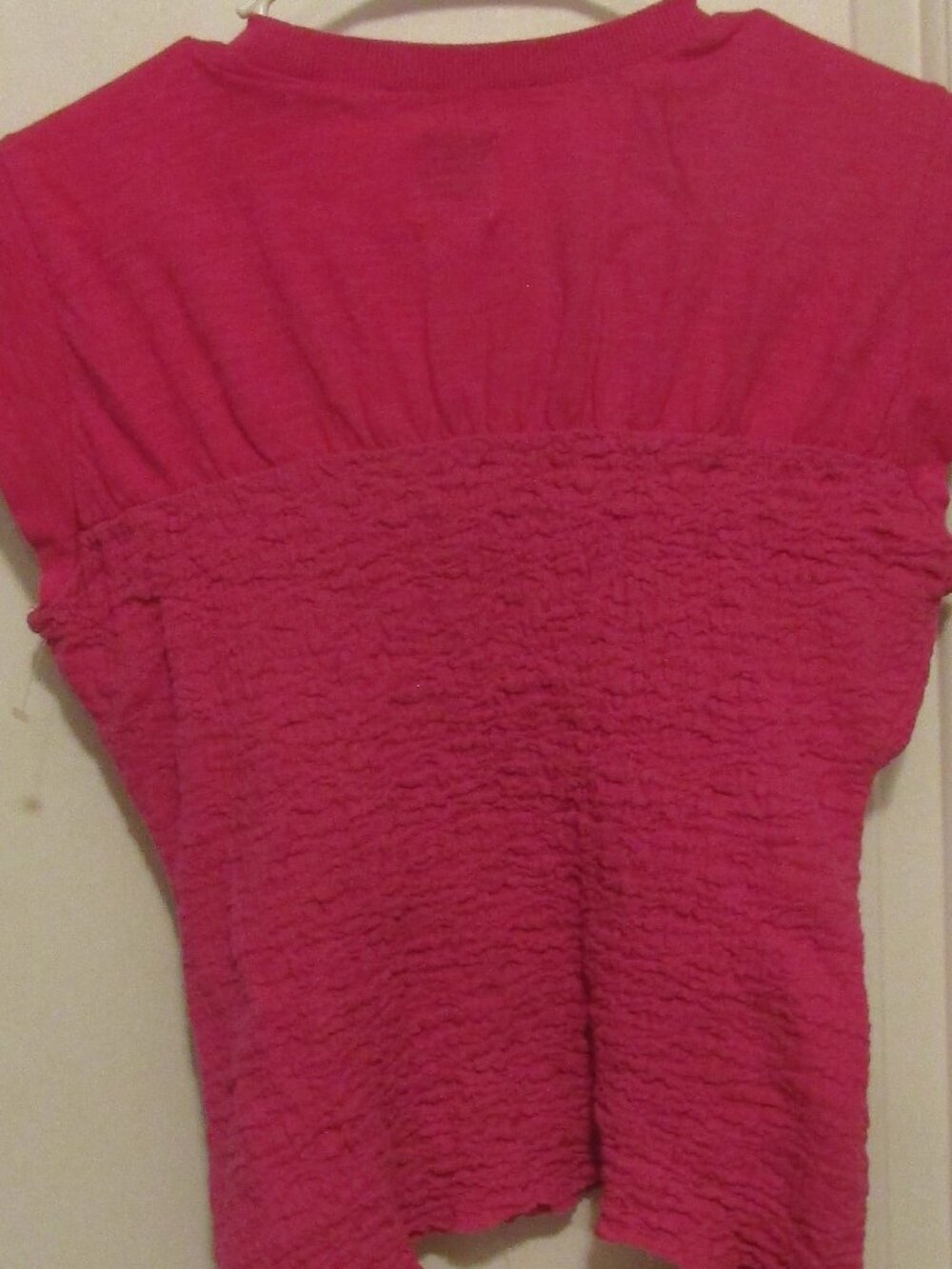 MAEVE ANTHROPOLOGY Hot Pink Textured Smocked TOP Size S - Picture 2 of 3
